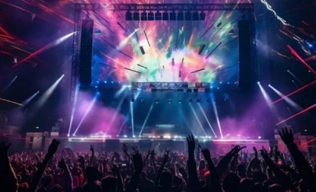 3D Rotating Cube LED Display 3D Rotating Cube LED Display